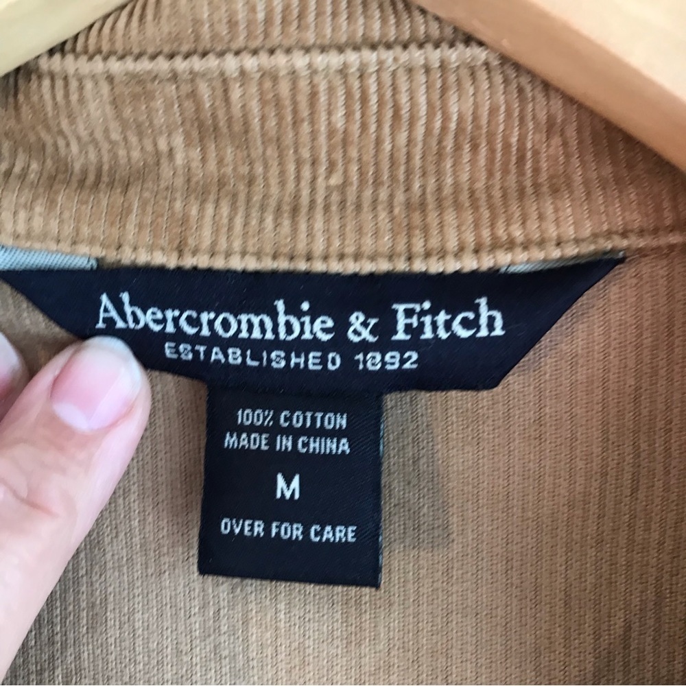 𝅺Abercrombie & Fitch size M women’s camel coloured corduroy blazer. - Picture 3 of 6
